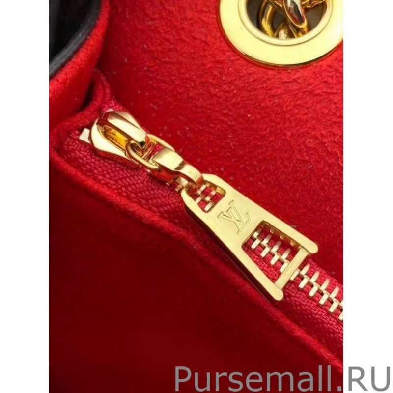 New Chain Bag Monogram Canvas M45592