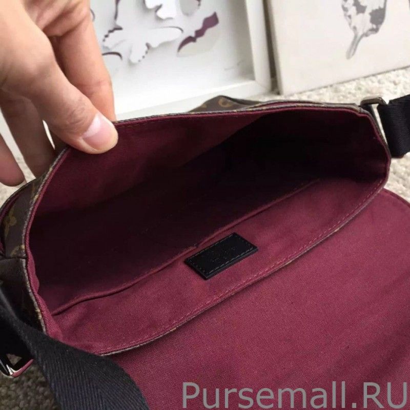 District PM Monogram Macassar M40935