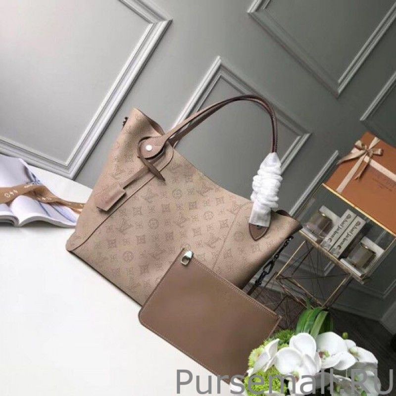 Hina MM Bag Mahina Leather M53140