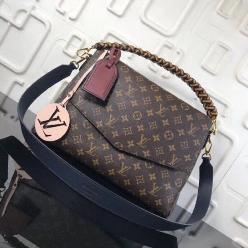 Beaubourg MM Bag Monogram Canvas M43953