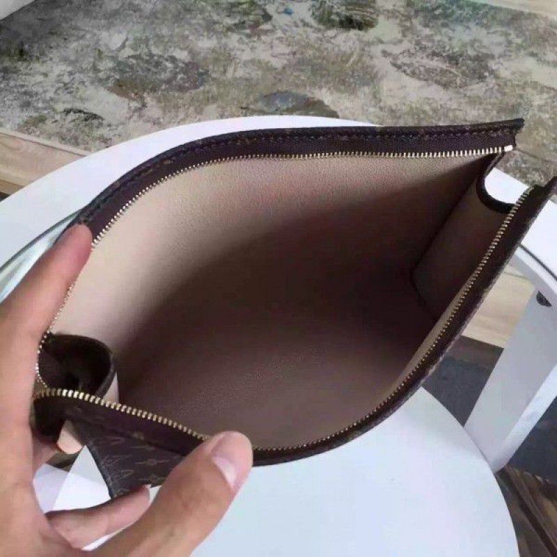 Toiletry Pouch 26 Monogram Canvas M47542