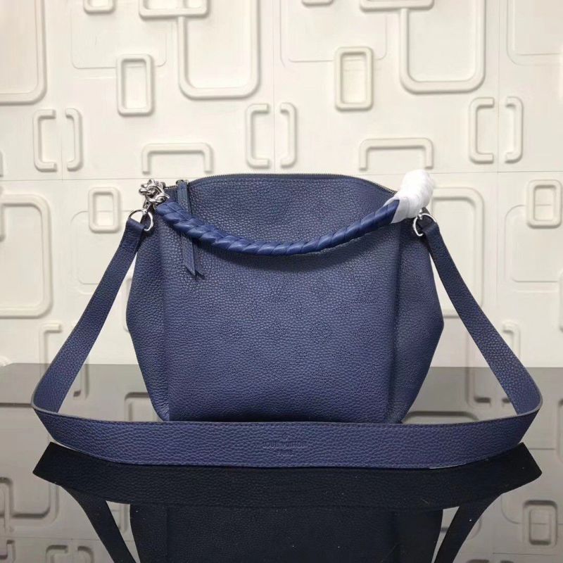 Babylone Chain BB Mahina Leather M54838