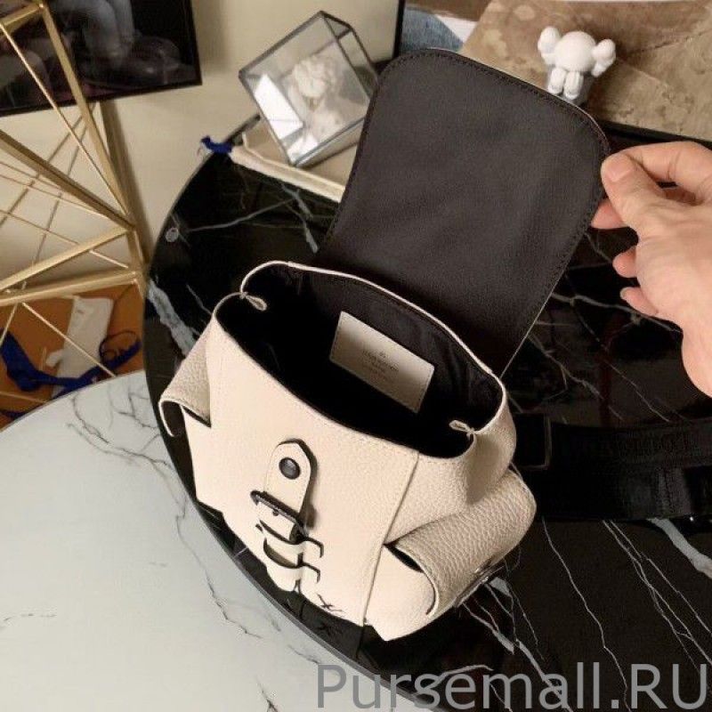 Christopher XS Bag In White Leather M58493