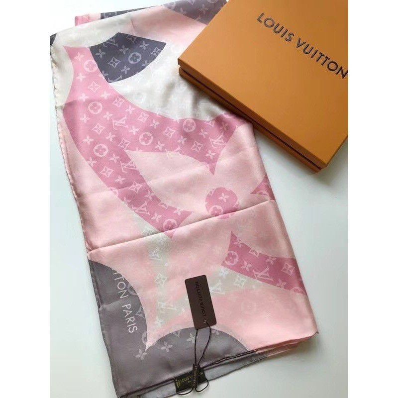 Kaleidogram Monogram Shawl M70666