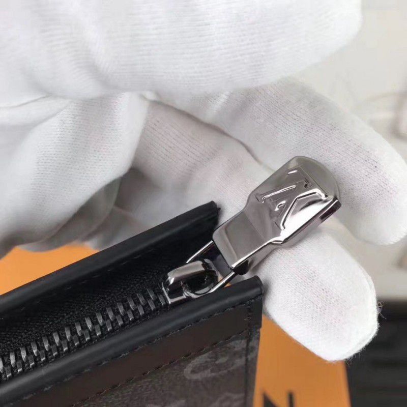 Pochette Voyage MM Monogram Eclipse Flash M64440