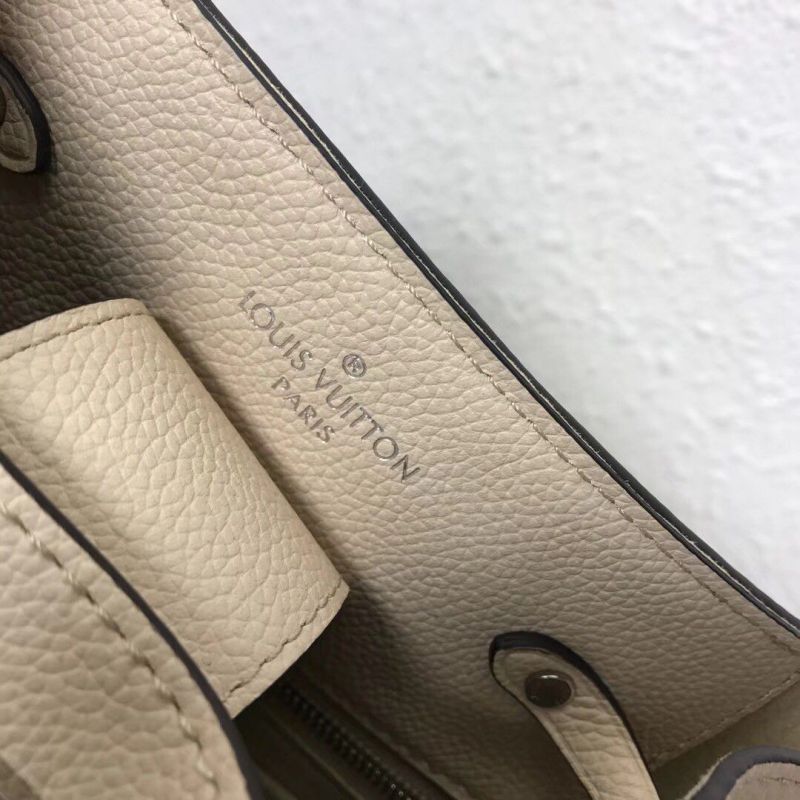 Lockme Bucket Monogram Flower Bag M53081