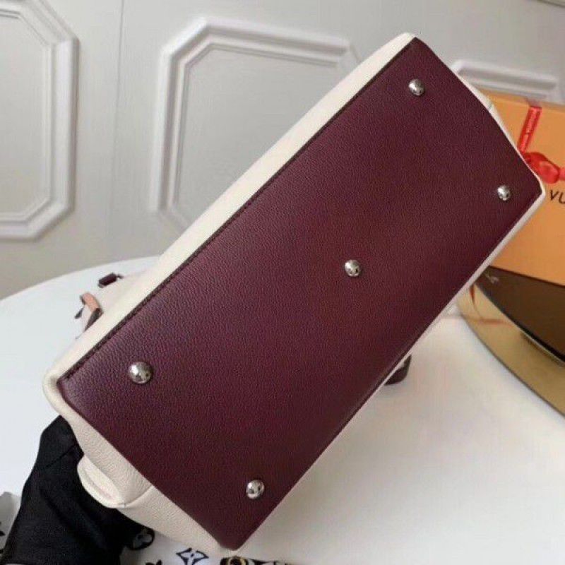 Lockme Day Tote Bag M53647