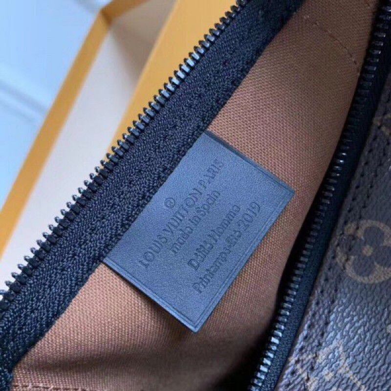 Papillon Messenger Monogram Canvas M44479