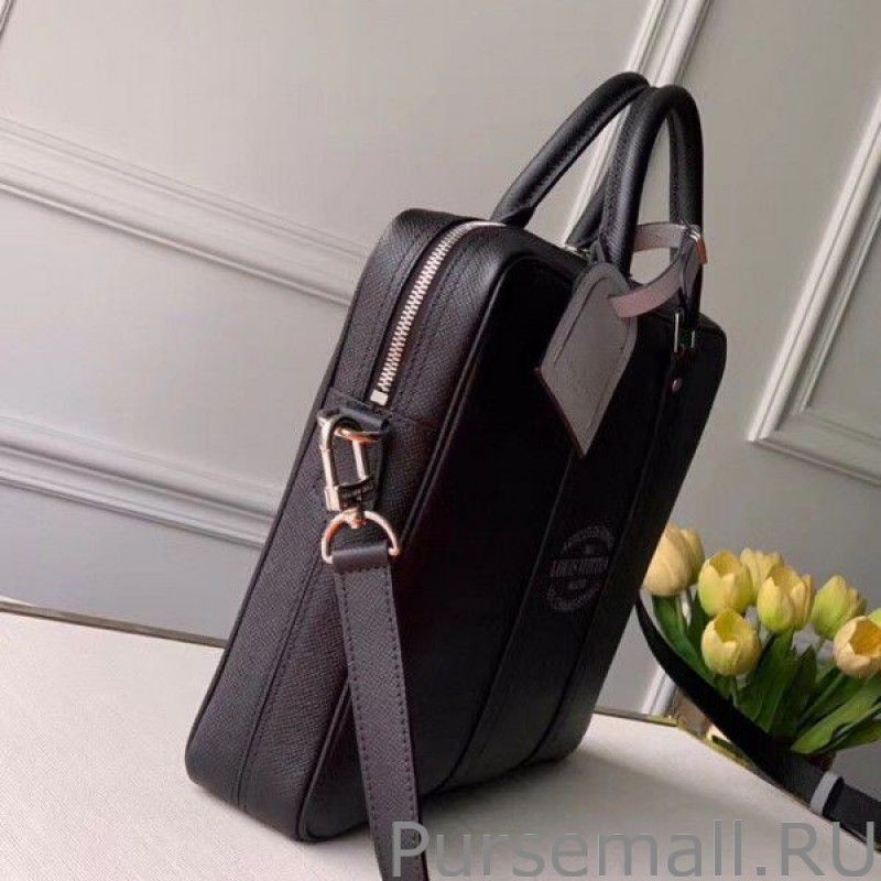 Porte Documents Voyage Taiga Leather M30365