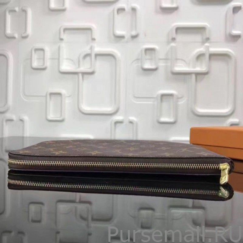 Etui Voyage PM Monogram Canvas M44191