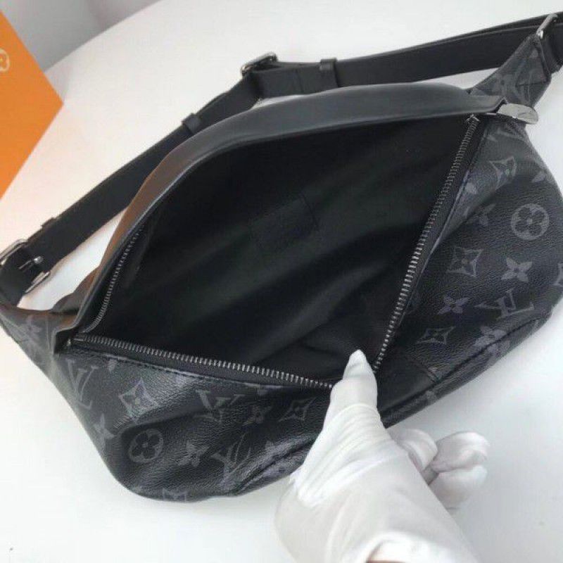 Discovery Bumbag Monogram Eclipse M44336