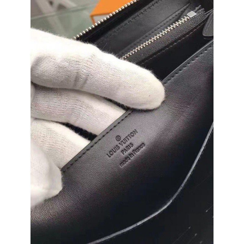 Zippy XL Wallet Taurillont Leather M62465