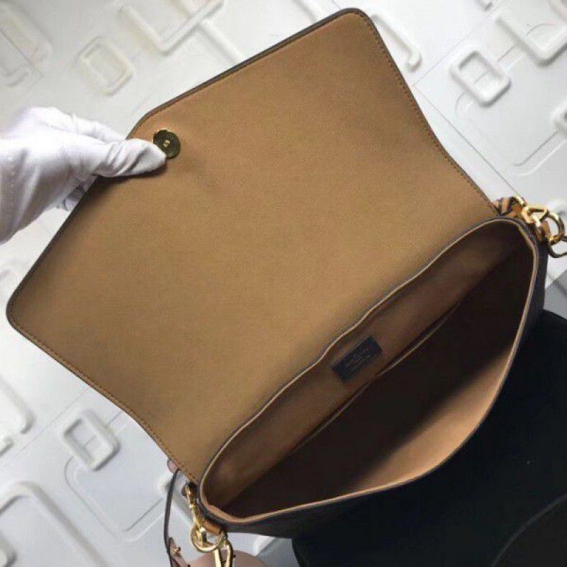 Beaubourg MM Bag Monogram Canvas M43953