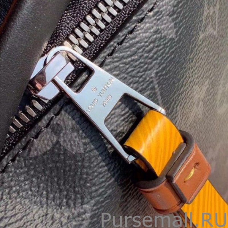 Discovery Bumbag Monogram Eclipse M45220