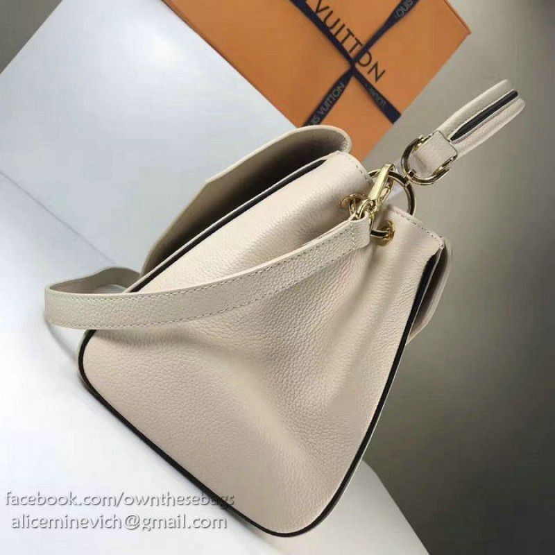 Double V Off-white M54438