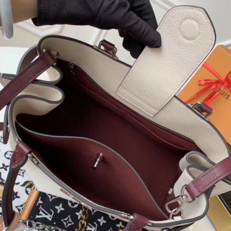 Lockme Day Tote Bag M53647