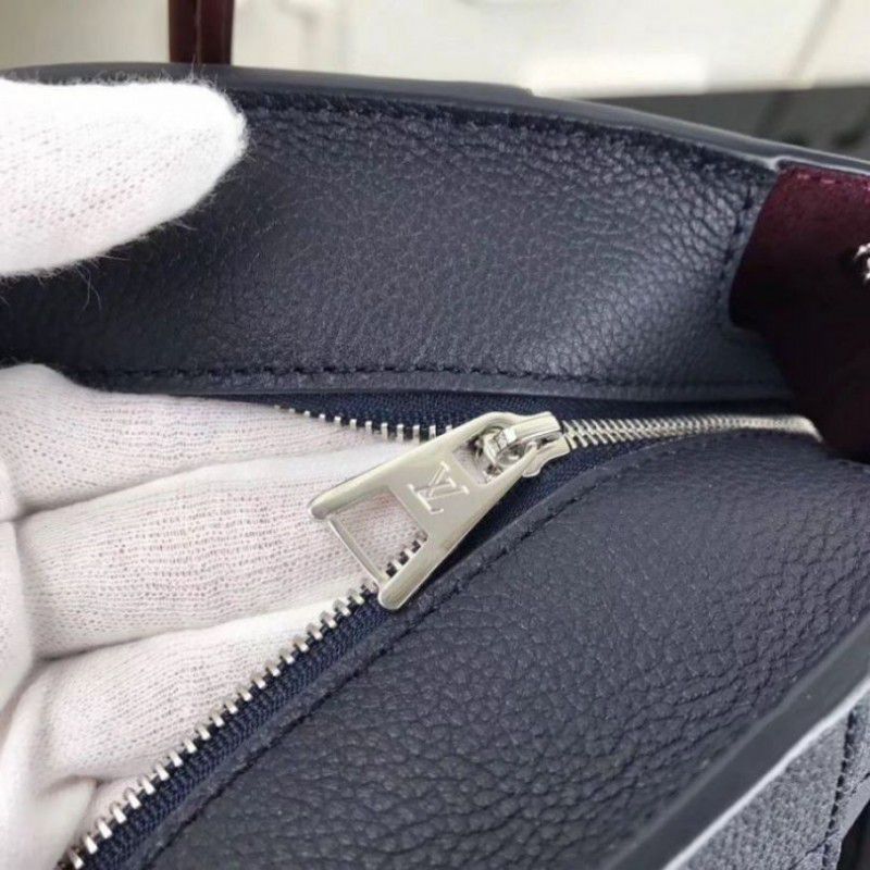 Navy Freedom Bag M54842