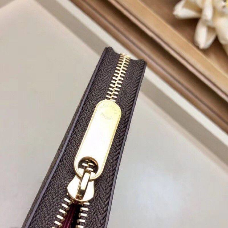 Zippy Wallet Monogram Canvas M41895