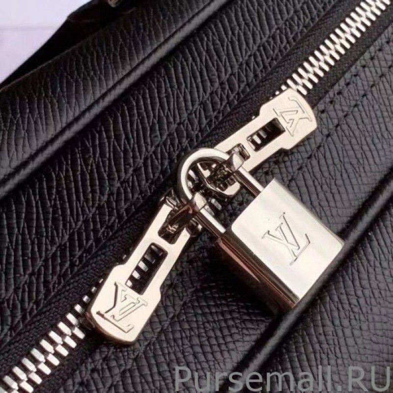 Porte Documents Voyage Taiga Leather M30365