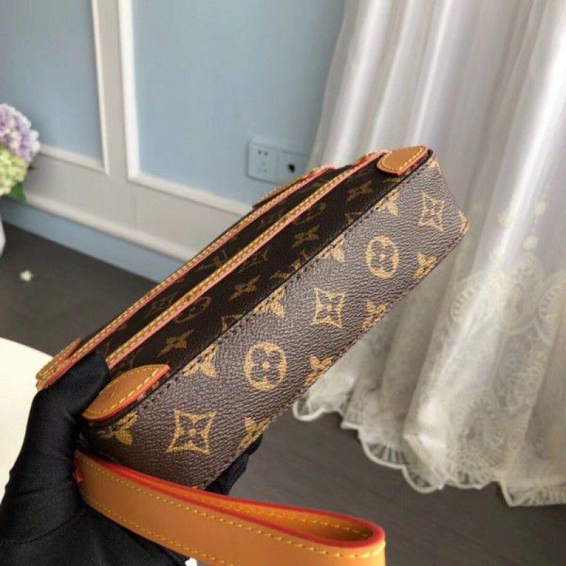 Soft Trunk Pouch Monogram Canvas M44779