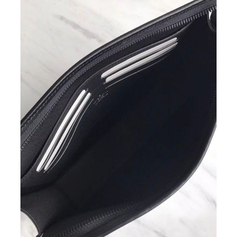 Pochette Voyage MM M44448 Black