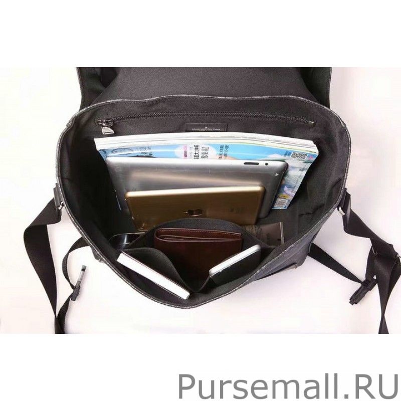 Messenger MM Voyager Monogram Eclipse M40510