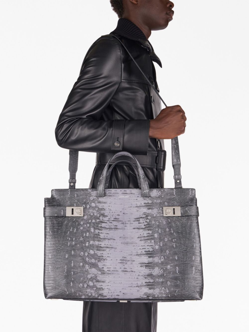 Ferragamo Gancini-plaque tote bag