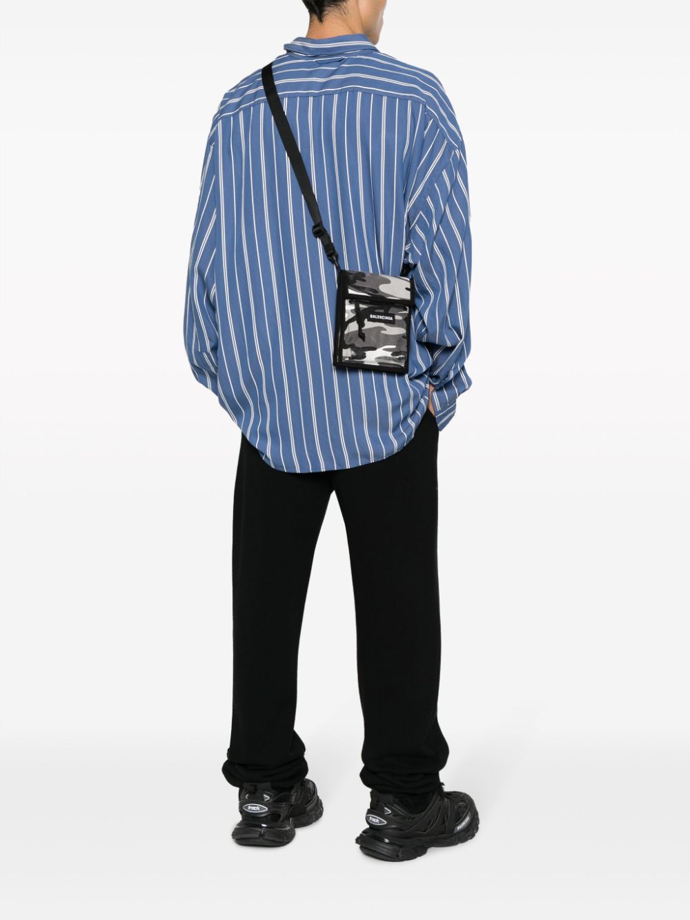 Ba*len*cia*ga explorer pouch crossbody bag