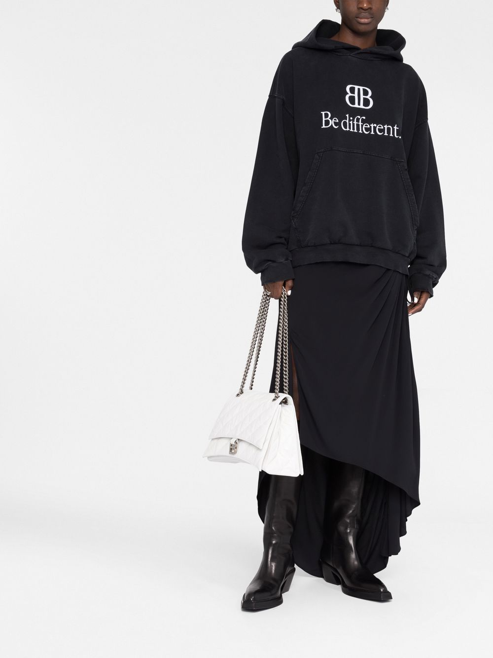 Ba*len*cia*ga crush quilted shoulder bag