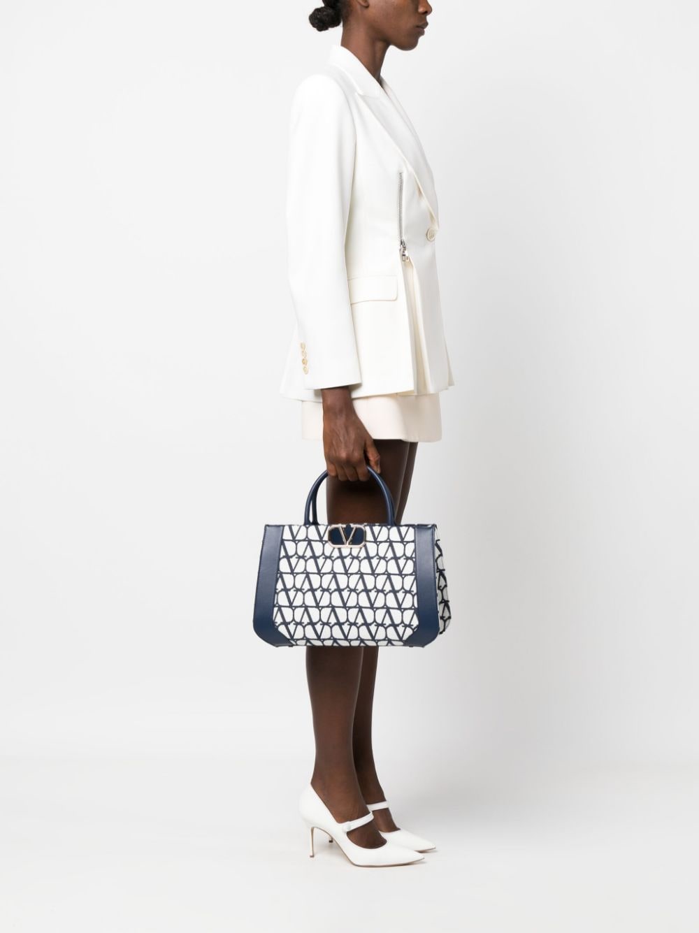 Valentino Garavani medium VLogo Signature tote bag