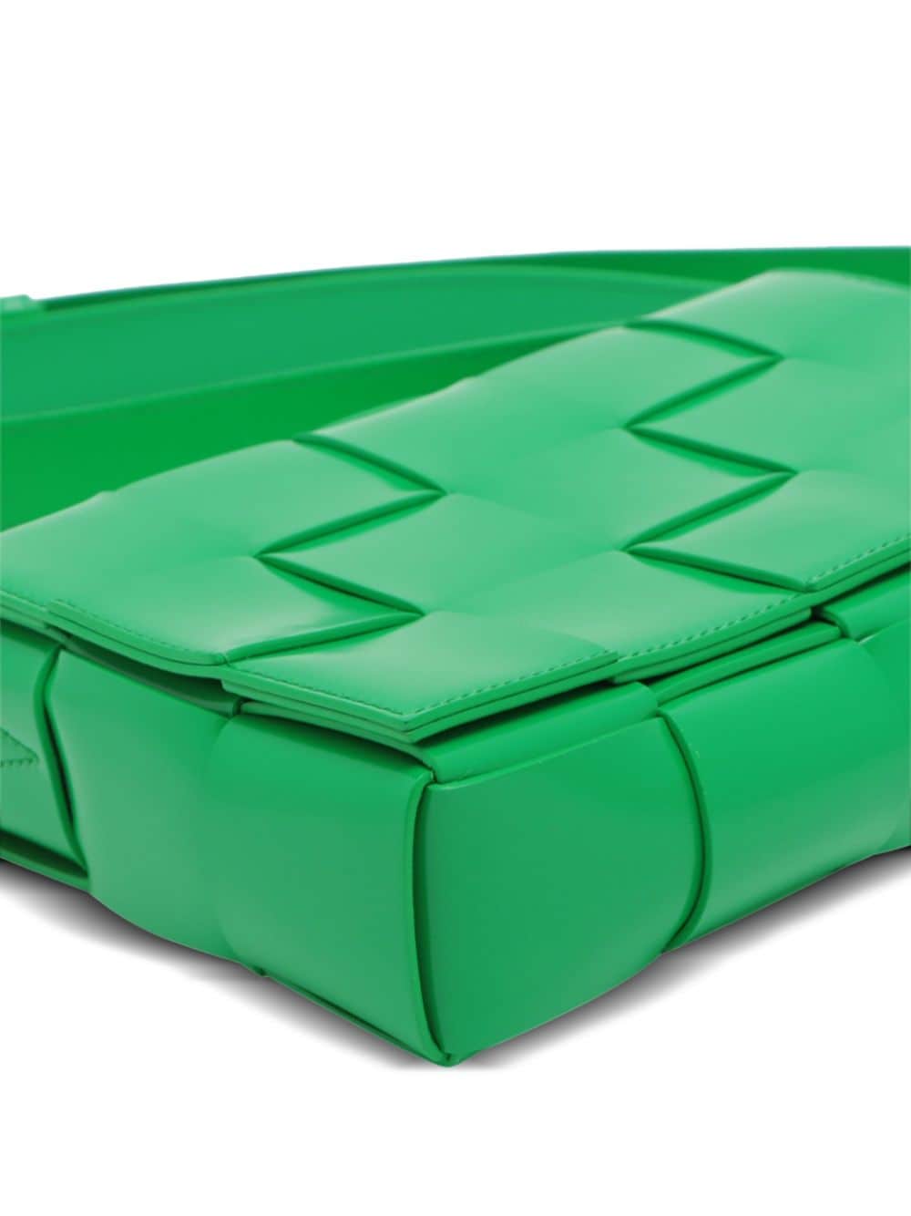 Bo*te*ga ve*ne*ta cassette shoulder bag