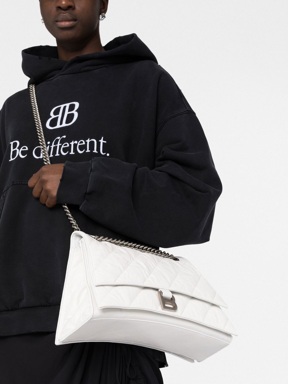 Ba*len*cia*ga crush quilted shoulder bag