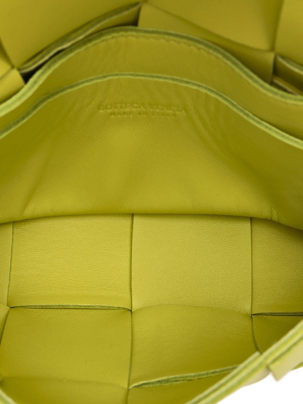 Bo*te*ga ve*ne*ta cassete belt bag