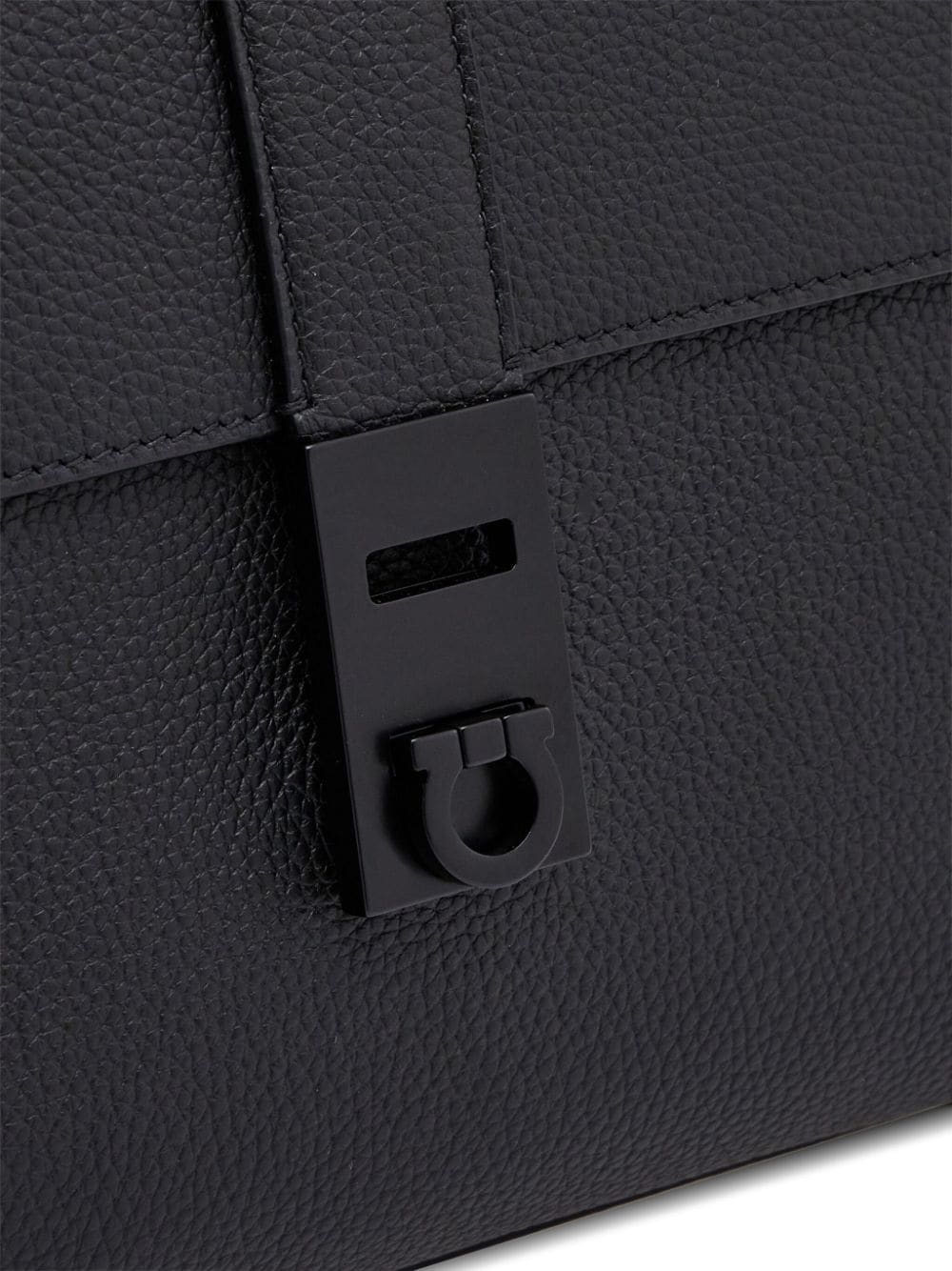 Ferragamo Gancini-buckle leather messenger bag