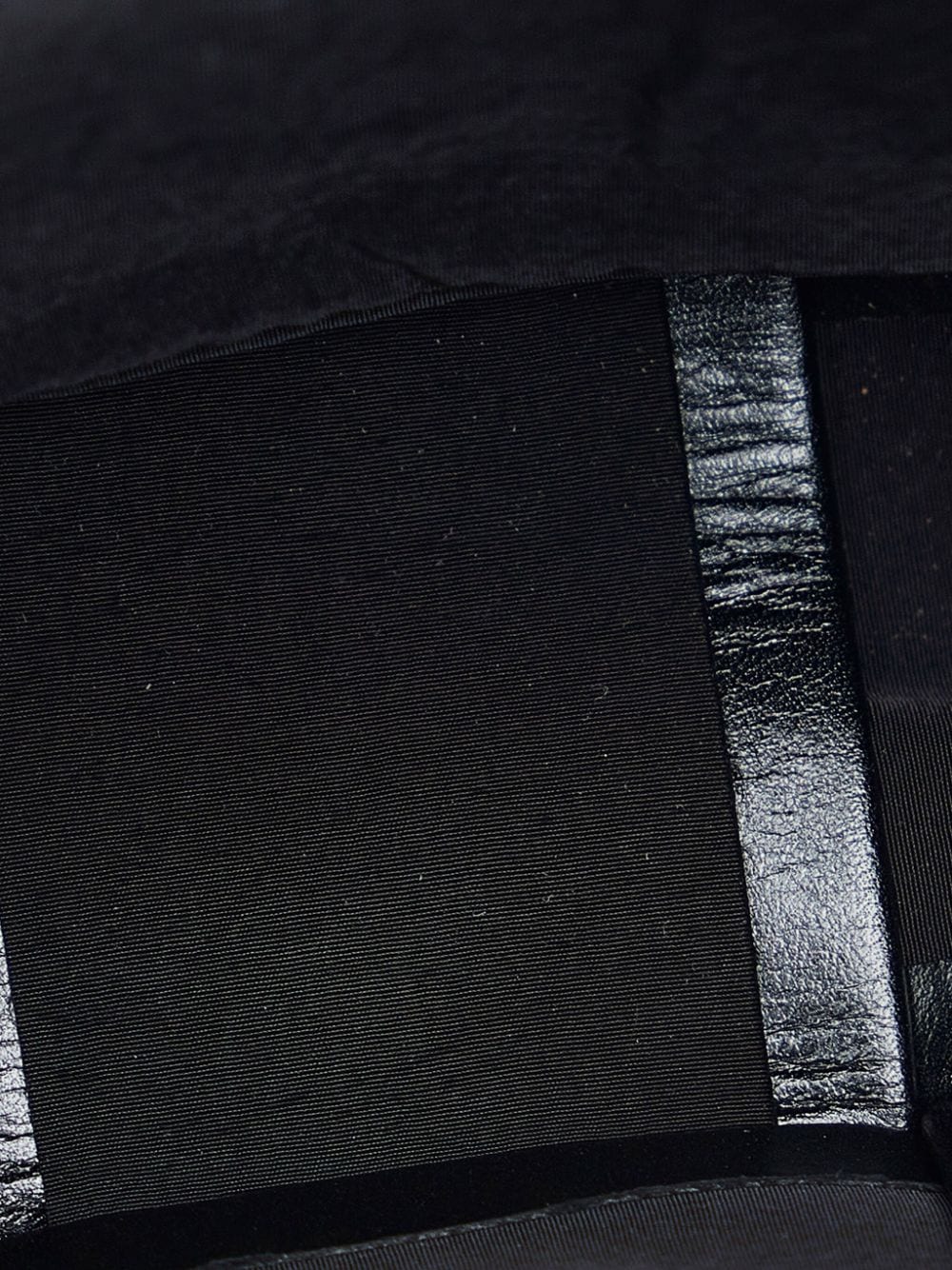 Bo*te*ga ve*ne*ta maxi intrecciato cassette shoulder bag