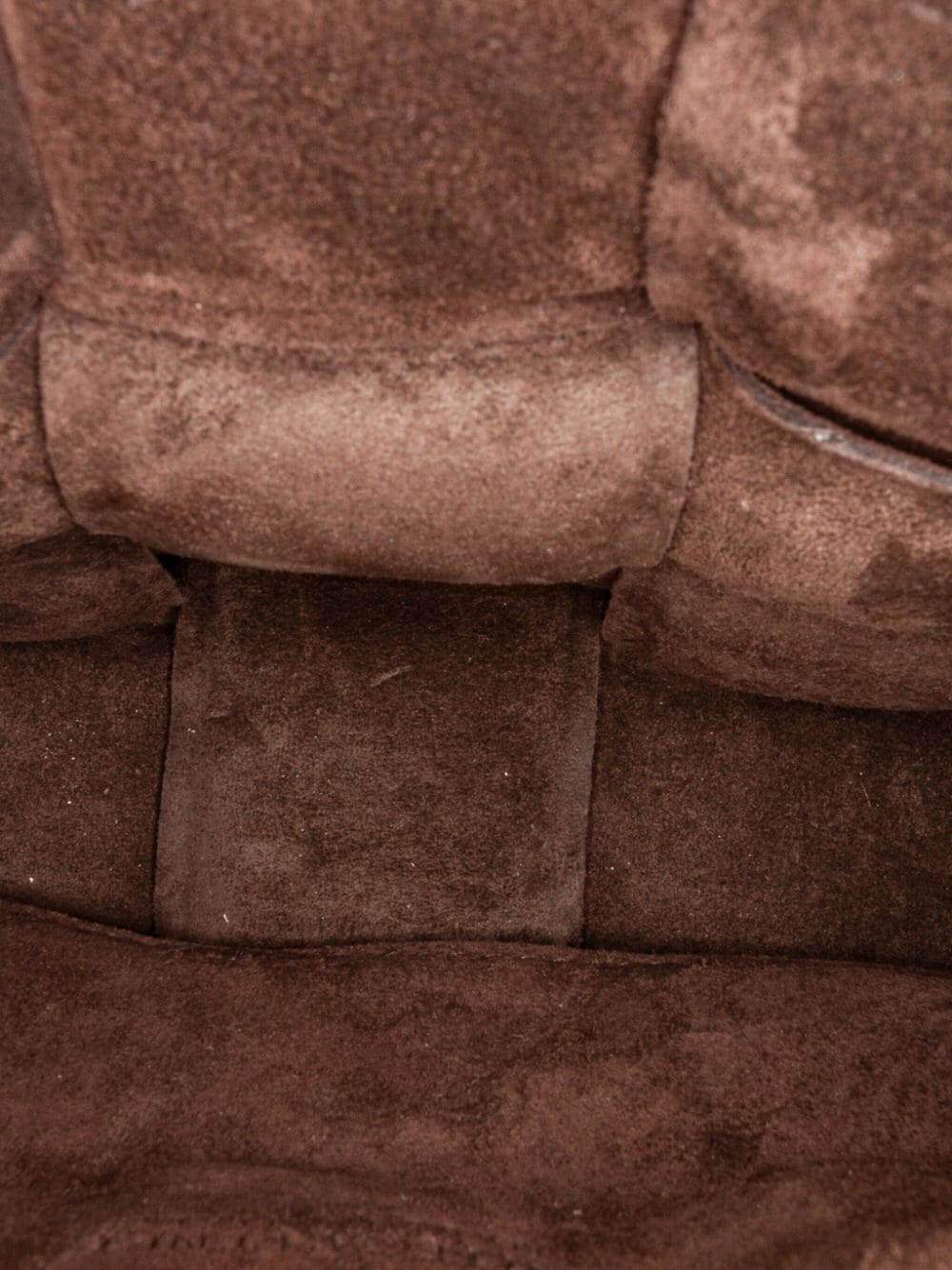 Bo*te*ga ve*ne*ta cassette intrecciato shoulder bag