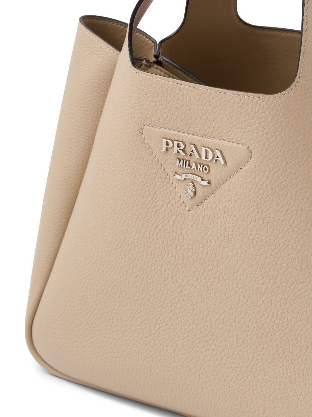 Pra*a logo plaque tote bag