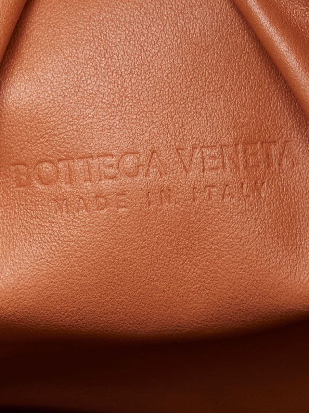 Bo*te*ga ve*ne*ta   the shoulder pouch leather shoulder bag