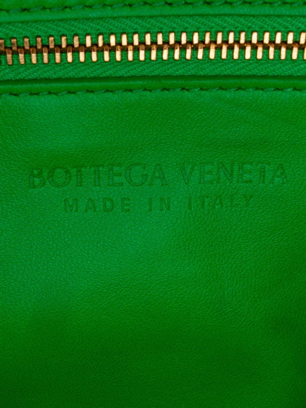 Bo*te*ga ve*ne*ta   intrecciato cassette shoulder bag