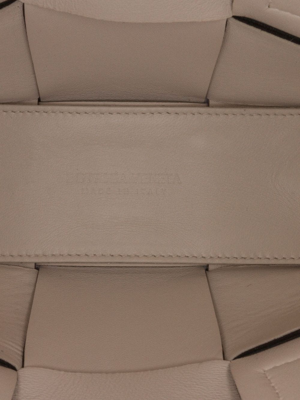 Bo*te*ga ve*ne*ta maxi intrecciato mini arco handbag