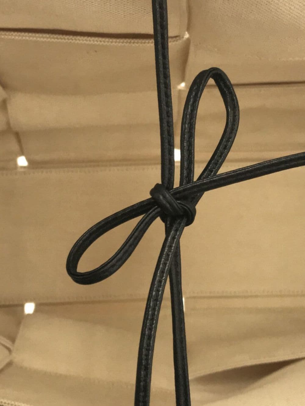 Bo*te*ga ve*ne*ta 2019-2023 large arco tote bag