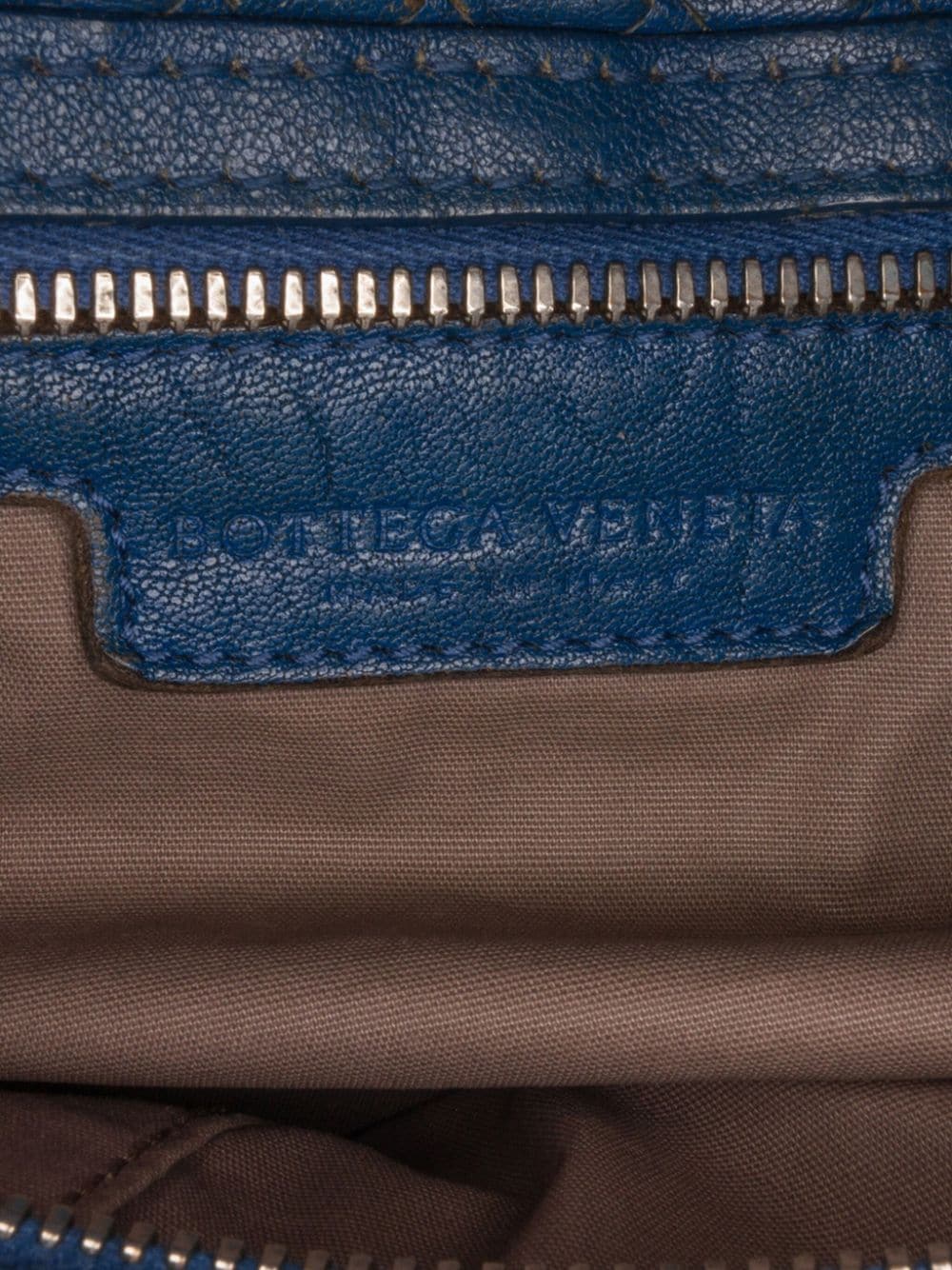 Bo*te*ga ve*ne*ta 2012-2023 intrecciato shoulder bag