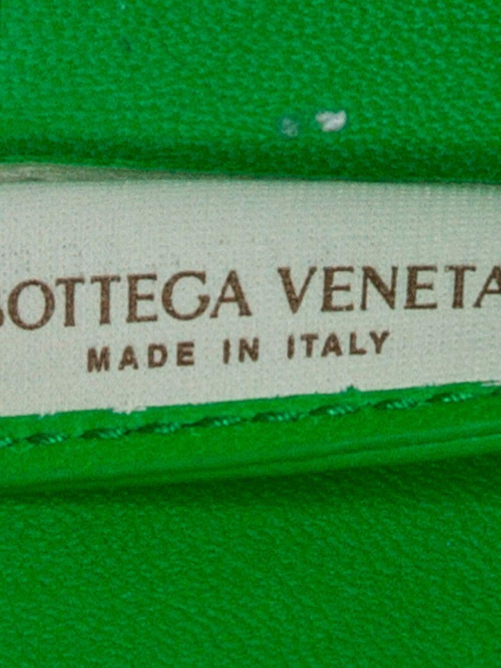 Bo*te*ga ve*ne*ta 2012-2022 small maxi intrecciato arco tote bag