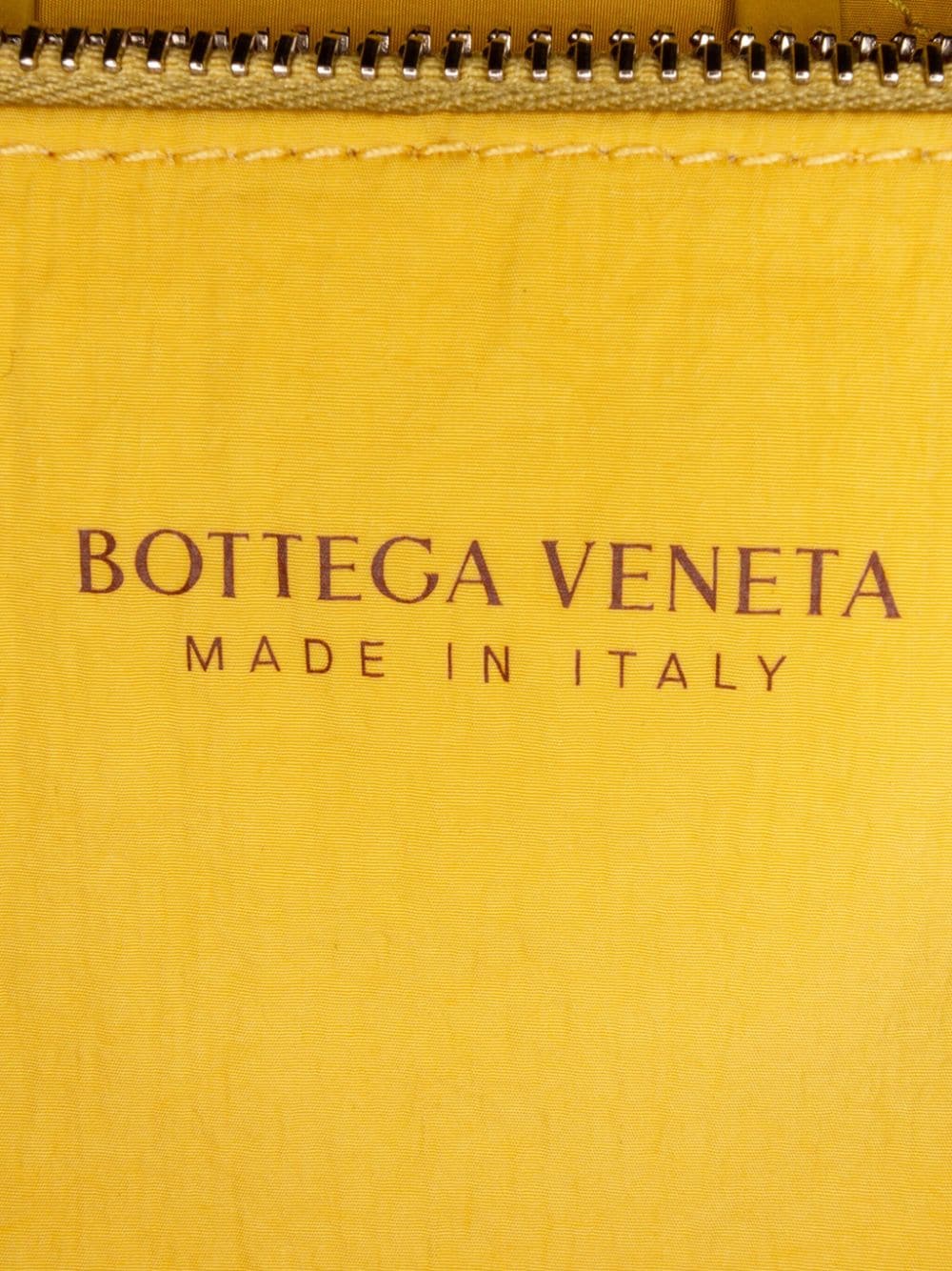 Bo*te*ga ve*ne*ta 2012/2023 cassette crossbody bag