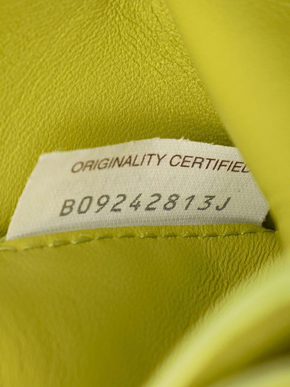 Bo*te*ga ve*ne*ta cassete belt bag