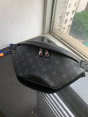 lv DISCOVERY BUMBAG PM M46035