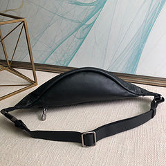 l**is V*t*n m44336 discovery bumbag