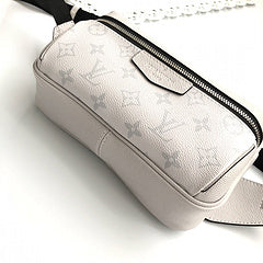 l**is V*t*n m30247 outdoor bumbag