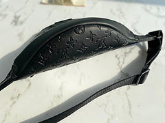 LV DISCOVERY BUMBAG M46036