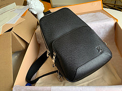 l**is V*t*n avenue sling bag m30443